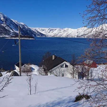 Henrybu Comfortable House By The Fjord * Loppa