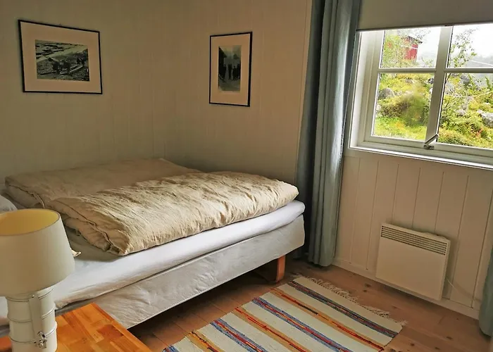 Henrybu Comfortable House By The Fjord *