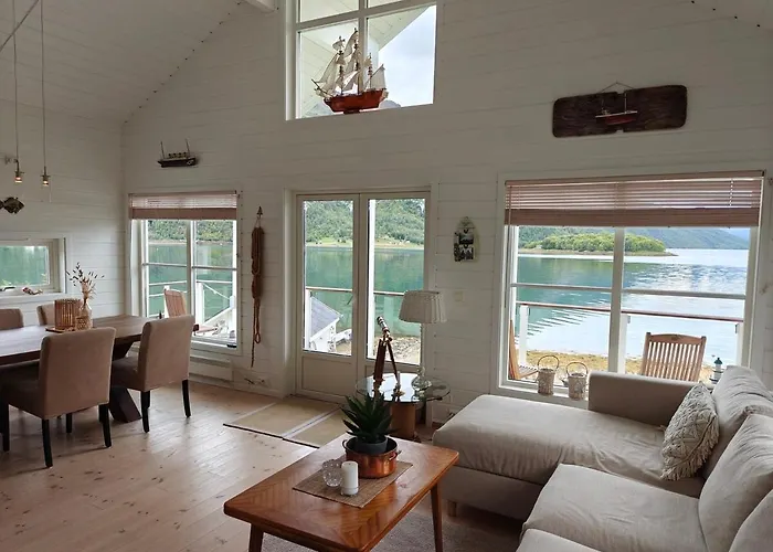 Tatil Evi Henrybu Comfortable House By The Fjord *