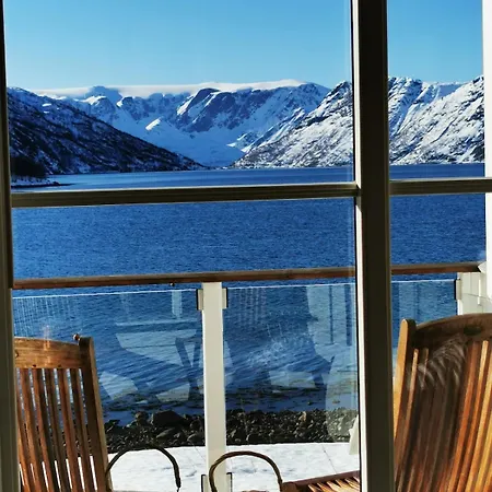 Σπίτι διακοπών Henrybu Comfortable House By The Fjord *