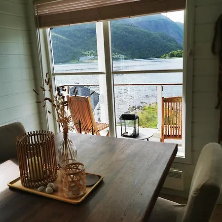 Σπίτι διακοπών Henrybu Comfortable House By The Fjord