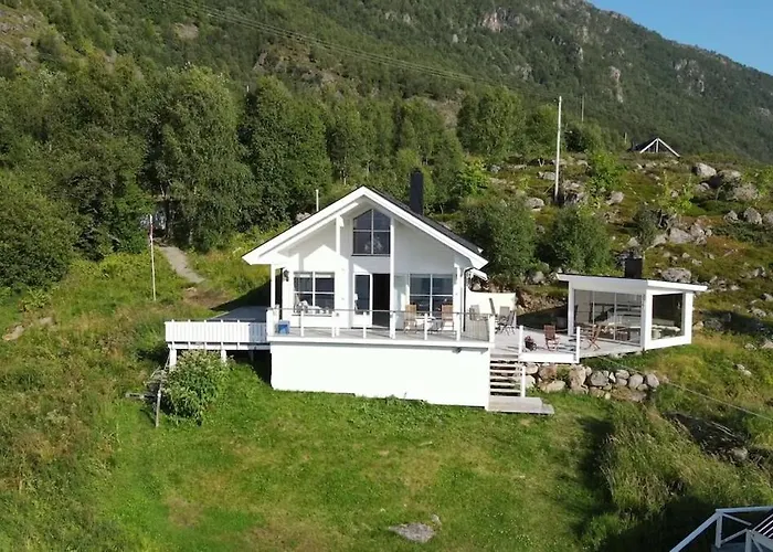 Henrybu Comfortable House By The Fjord Ferienhaus *