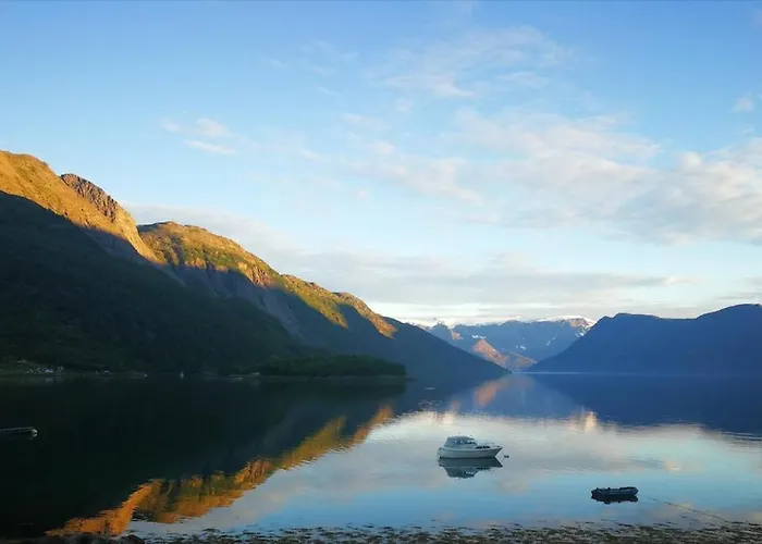 Henrybu Comfortable House By The Fjord Loppa
